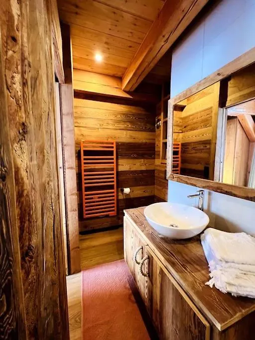 Appartement Dans Chalet De Luxe Megeve